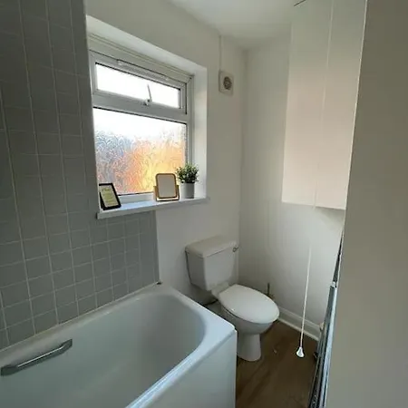 2 Bed Central Cardiff Apartment - Sleeps Five! Exterior photo