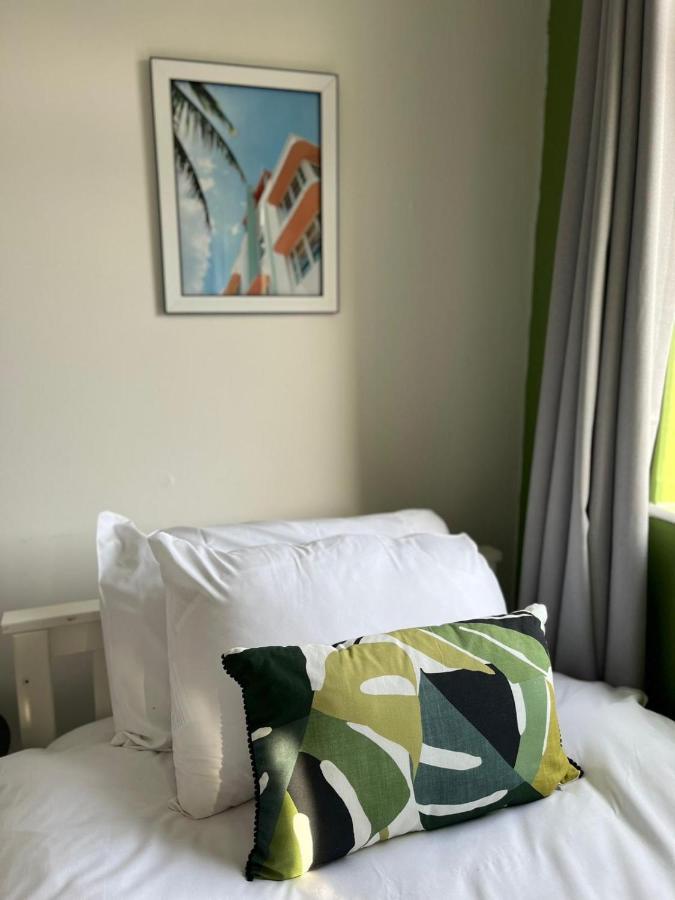 Apartment 2 Bed - Sleeps Five! *
